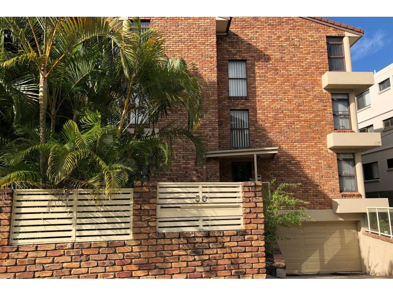 2/58 Parkyn Parade, Mooloolaba QLD 4557