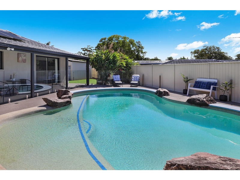 5 Burwood Court, Kuluin QLD 4558