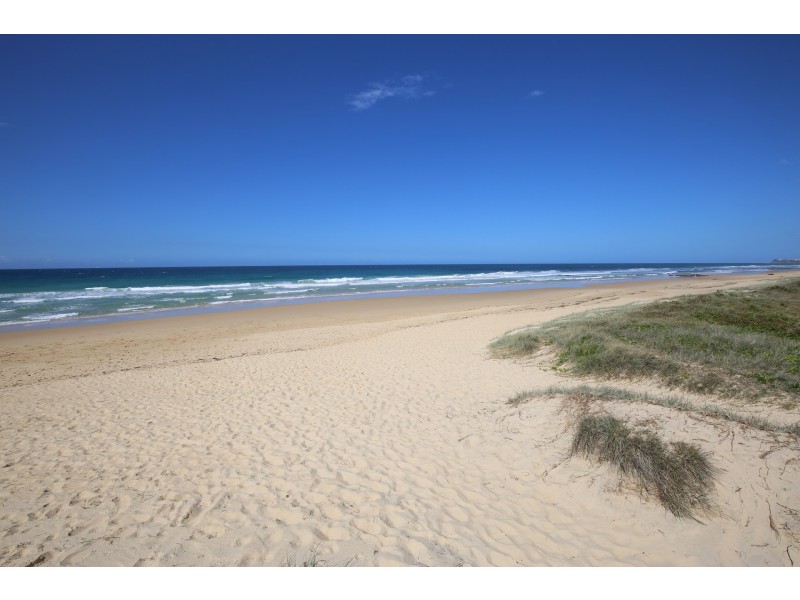 5 Honeysuckle Drive, Bokarina QLD 4575