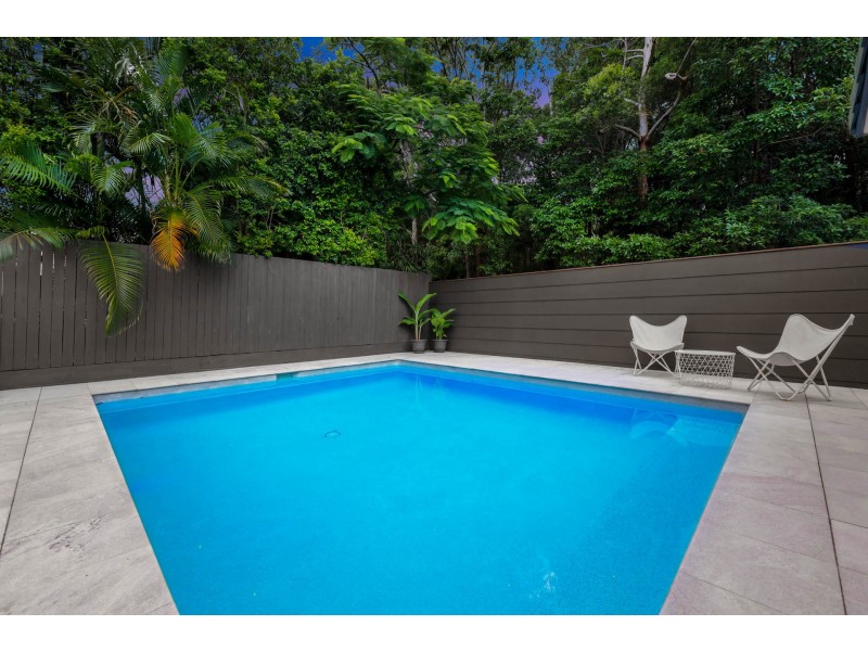 25 Fernleigh Crescent, Mountain Creek QLD 4557