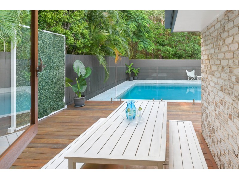 25 Fernleigh Crescent, Mountain Creek QLD 4557