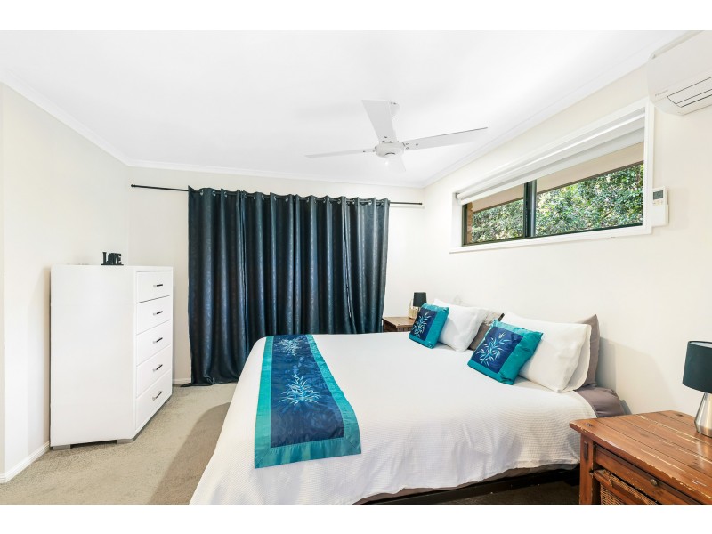 25 Fernleigh Crescent, Mountain Creek QLD 4557