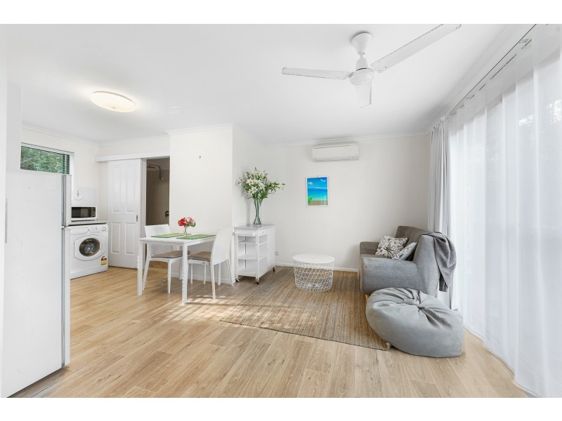 25 Fernleigh Crescent, Mountain Creek QLD 4557