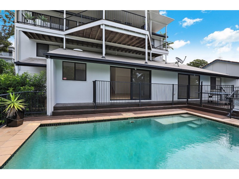 20 Yakola Parade, Alexandra Headland QLD 4572