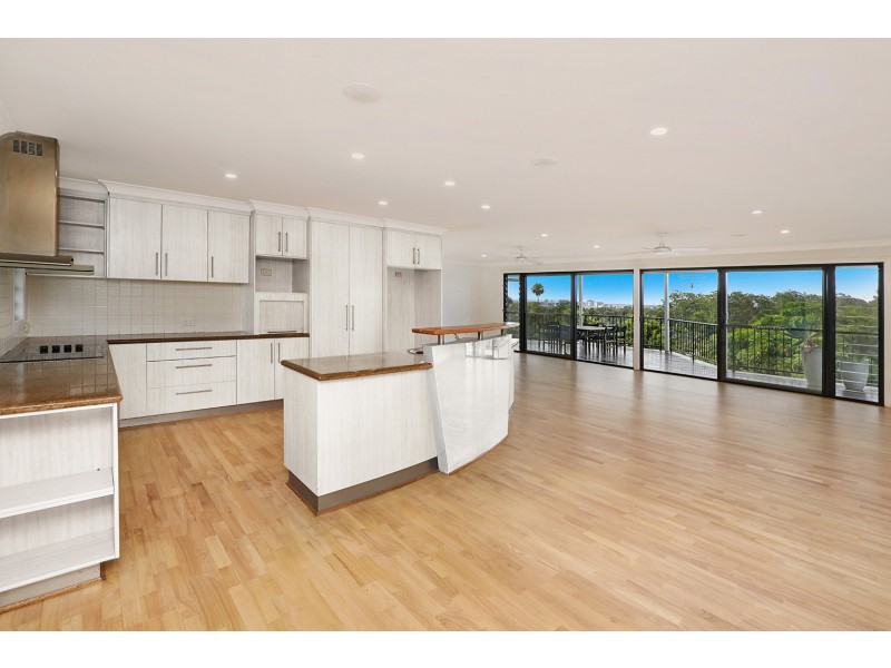 20 Yakola Parade, Alexandra Headland QLD 4572