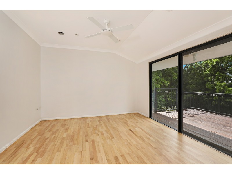 20 Yakola Parade, Alexandra Headland QLD 4572