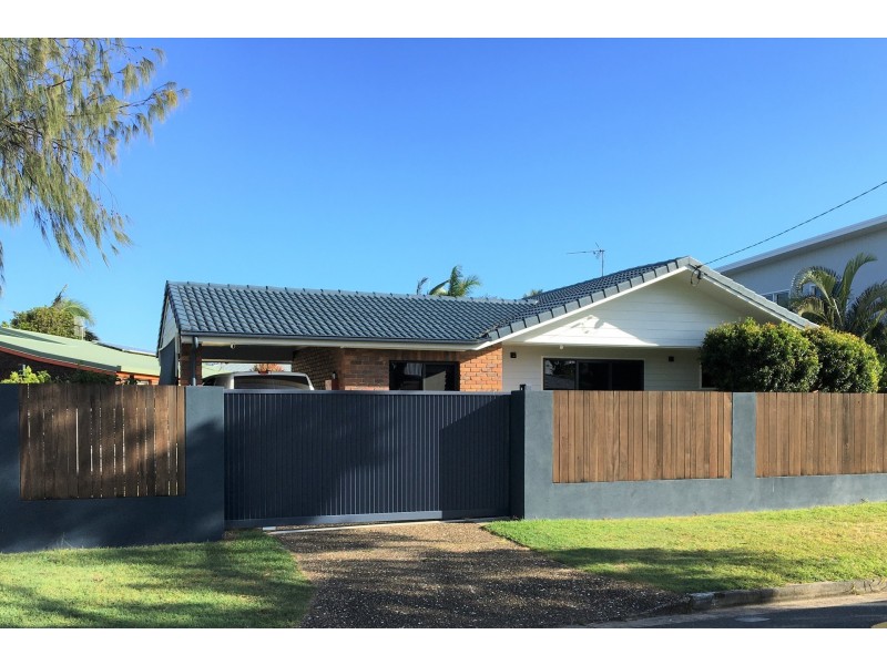 1 Yaringa Avenue, Buddina QLD 4575