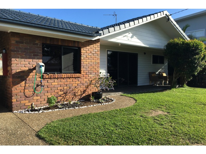 1 Yaringa Avenue, Buddina QLD 4575