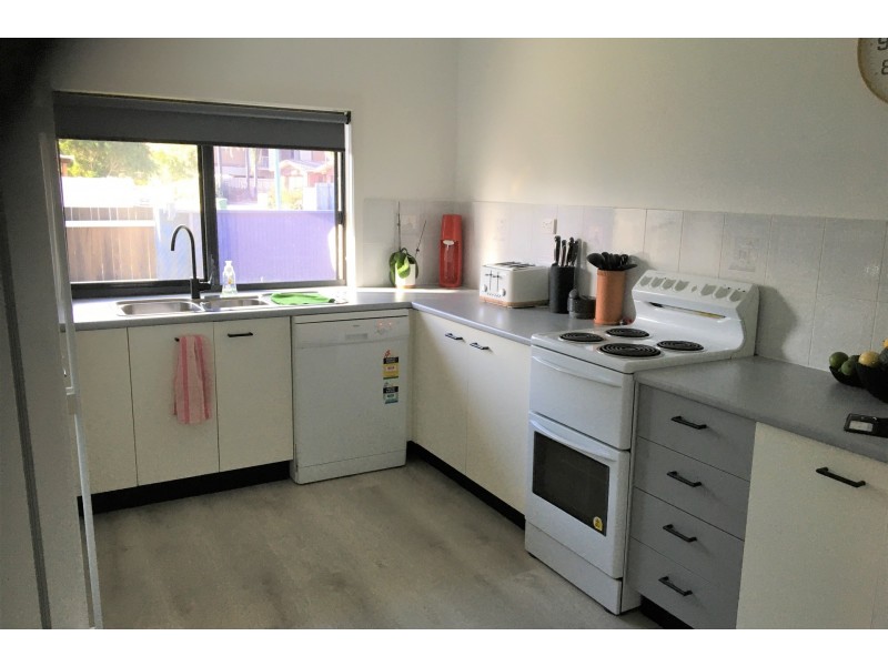 1 Yaringa Avenue, Buddina QLD 4575