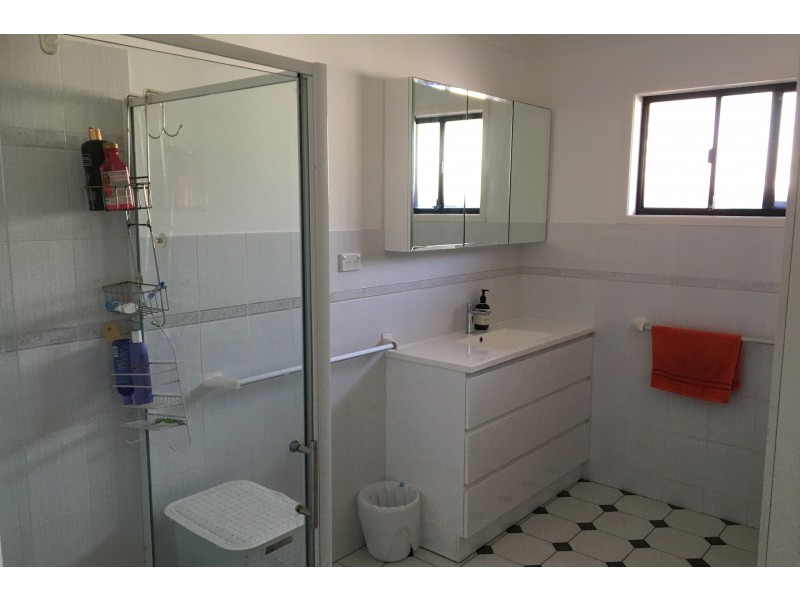 1 Yaringa Avenue, Buddina QLD 4575