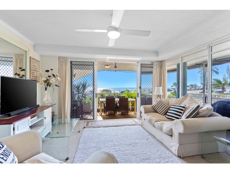 1/15-17 Boolarong Crescent, Alexandra Headland QLD 4572