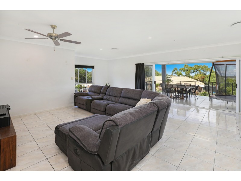 1 Jason Place, Little Mountain QLD 4551