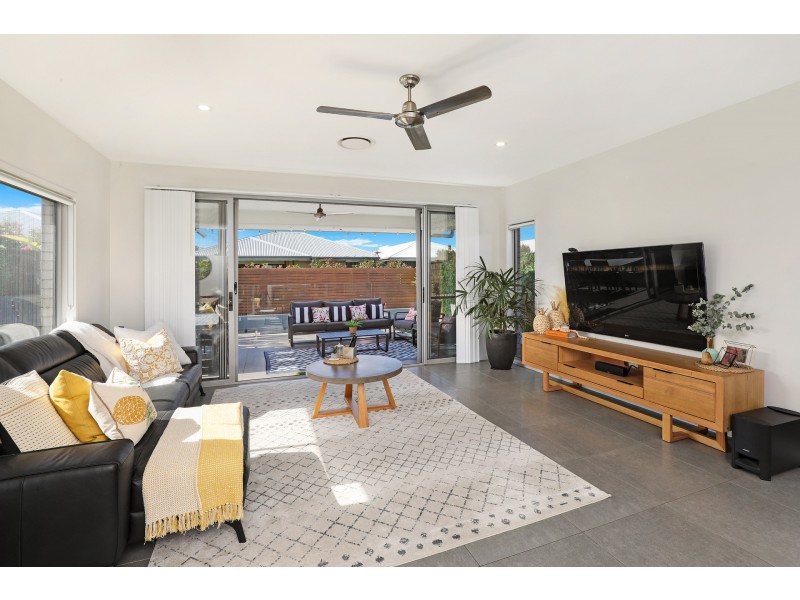 7 Cavalry Way, Sippy Downs QLD 4556