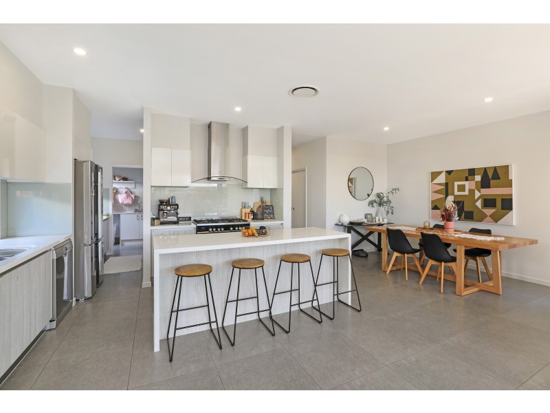 7 Cavalry Way, Sippy Downs QLD 4556