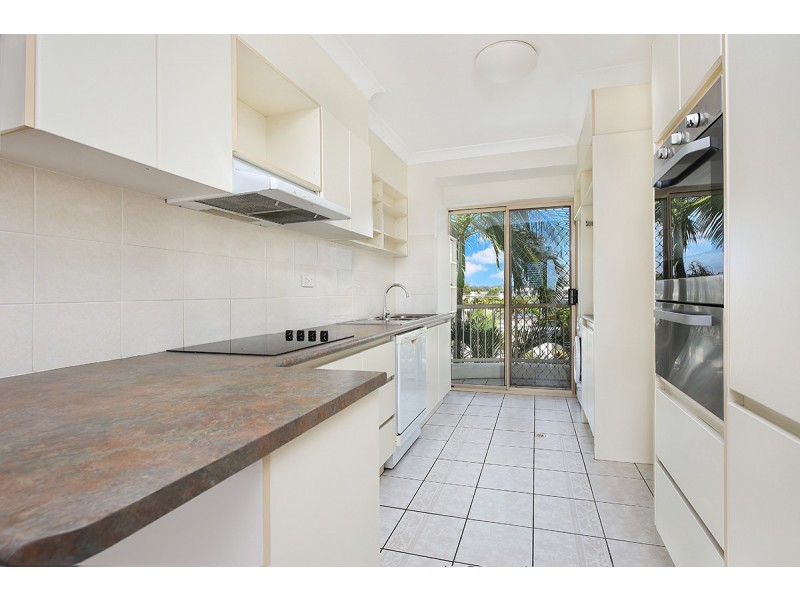 18/44 Beach Parade, Maroochydore QLD 4558
