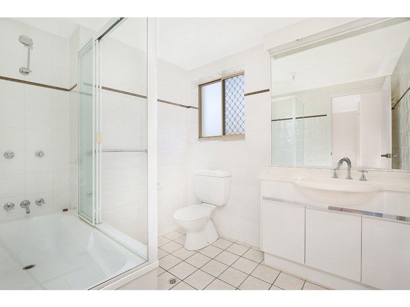 18/44 Beach Parade, Maroochydore QLD 4558