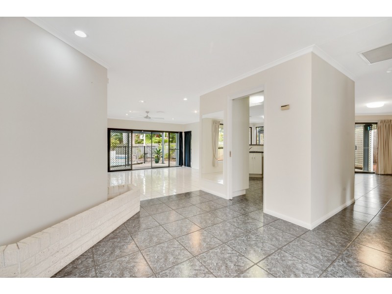 32 Buderim Pines Drive, Buderim QLD 4556