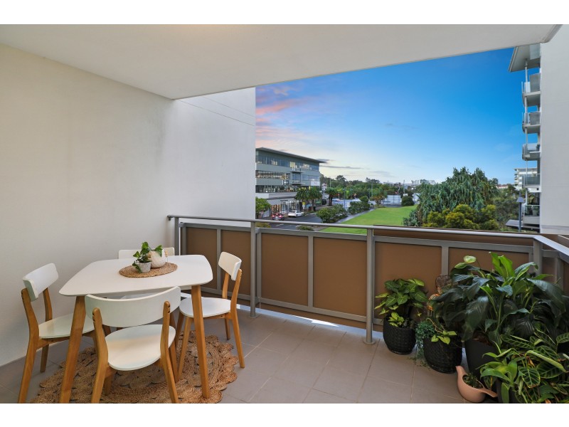 5203/5 Emporio Place, Maroochydore QLD 4558