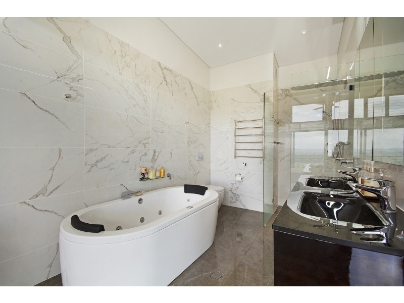 164 Ocean Vista Drive, Maroochy River QLD 4561