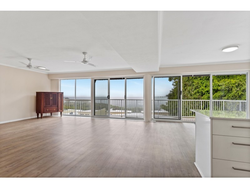4/6 Ure Court, Buderim QLD 4556