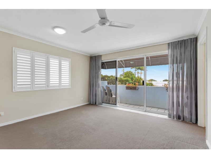 4/6 Ure Court, Buderim QLD 4556