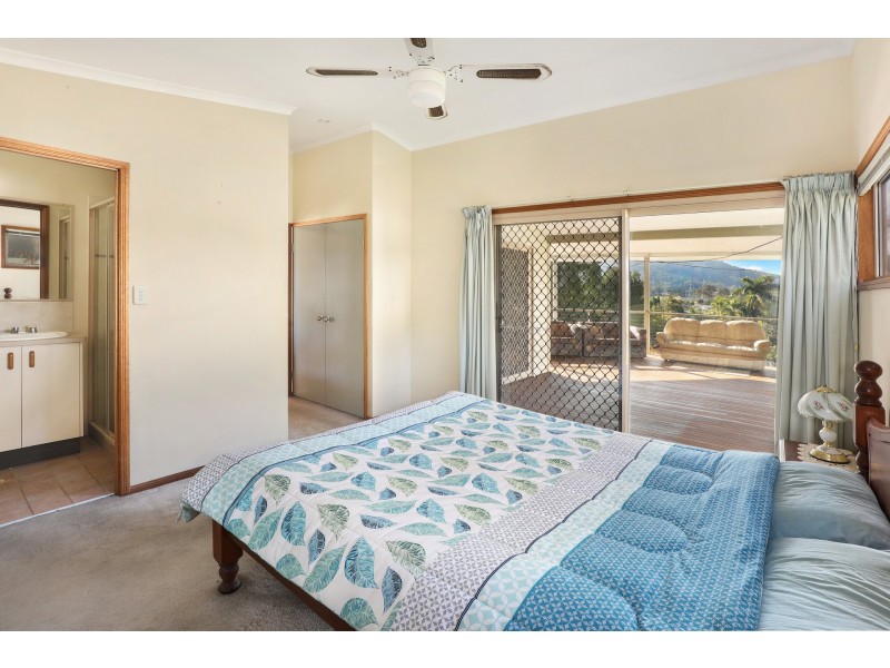 10 Westview Crescent, Nambour QLD 4560