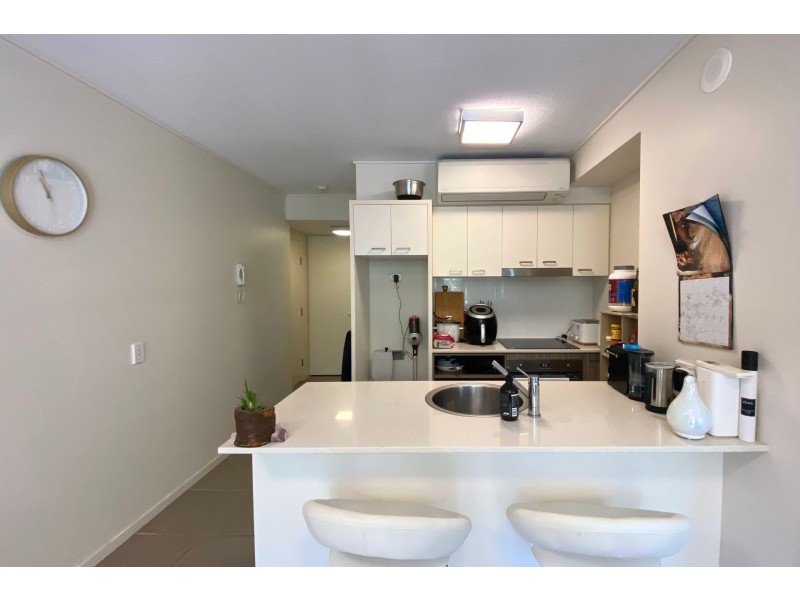 3210/3 Emporio Place, Maroochydore QLD 4558