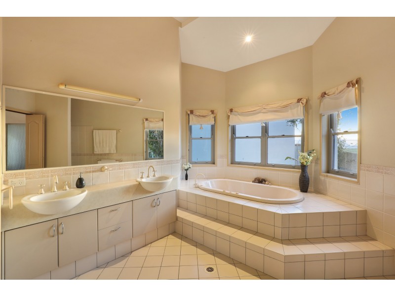 145 Ocean Vista Drive, Maroochy River QLD 4561