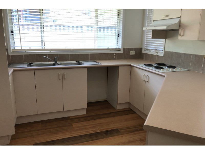 2/25 Camden Way, Maroochydore QLD 4558