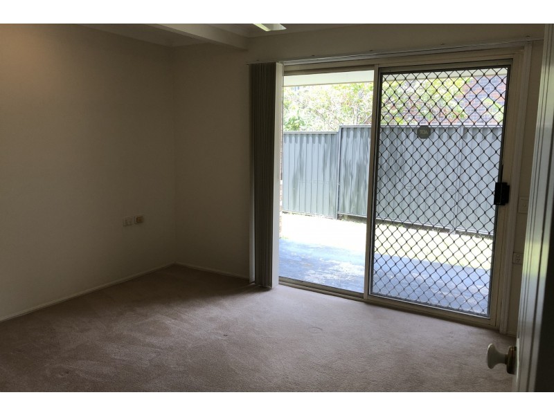 2/25 Camden Way, Maroochydore QLD 4558