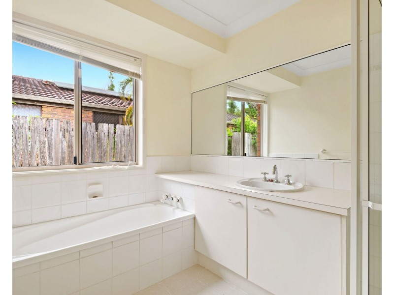 25 Whitehaven Drive, Buderim QLD 4556