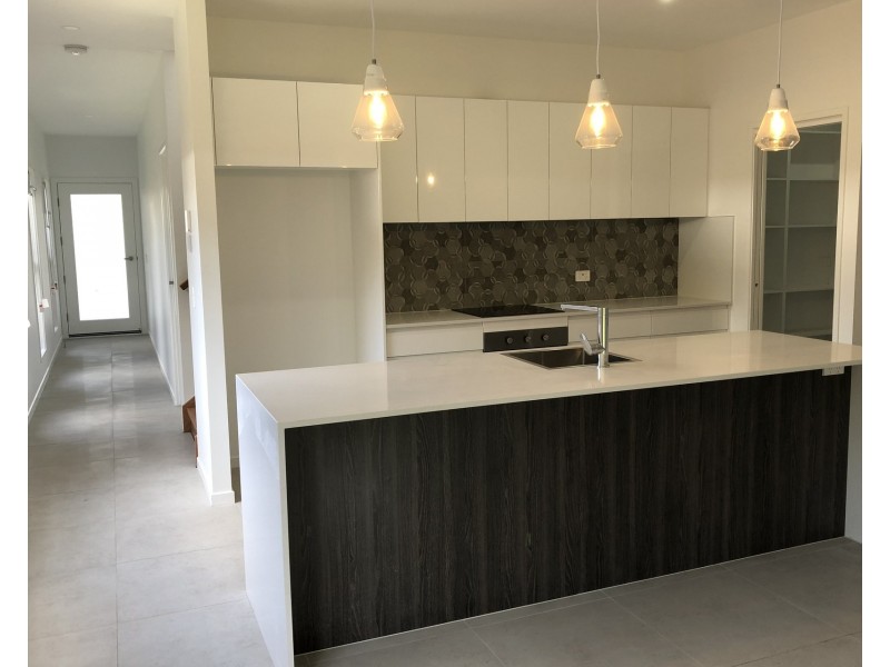 2/60 Toral Drive, Buderim QLD 4556