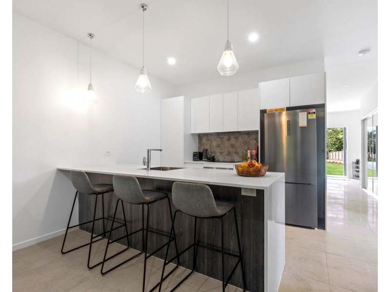 1 & 2/60 Toral Drive, Buderim QLD 4556