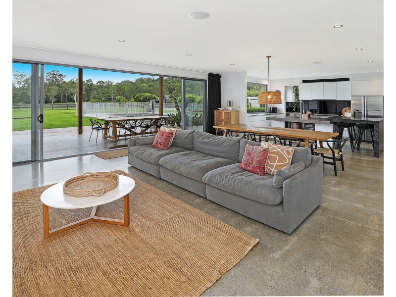 27 Hamilton Close, Mooloolah Valley QLD 4553