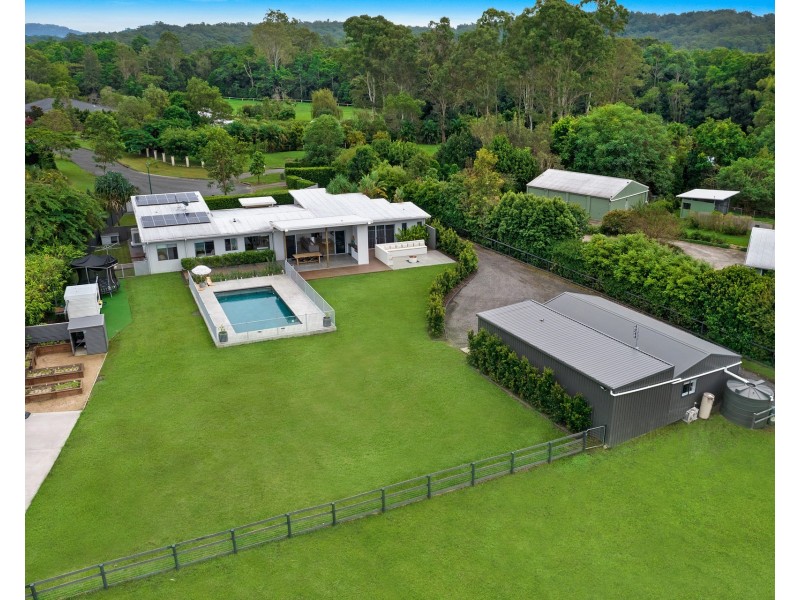 27 Hamilton Close, Mooloolah Valley QLD 4553