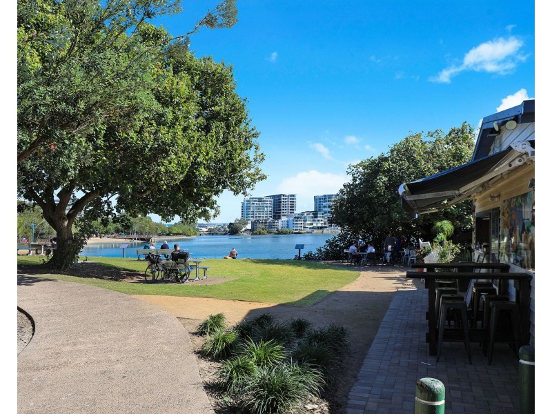 8/23 Cotton Tree Parade, Maroochydore QLD 4558