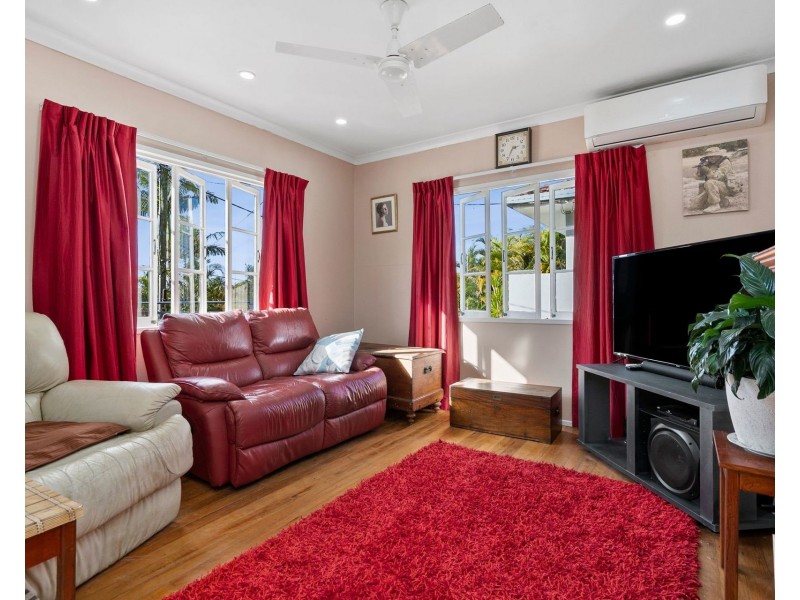 13 Bega Street, Burnside QLD 4560