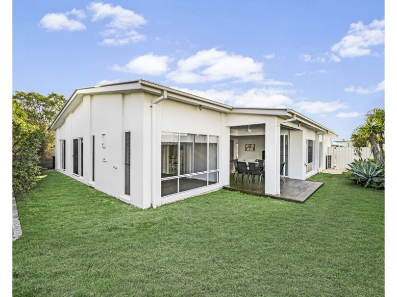 7 Blade Court, Birtinya QLD 4575