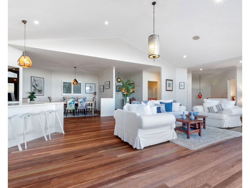 25 Mons School Road, Mons QLD 4556