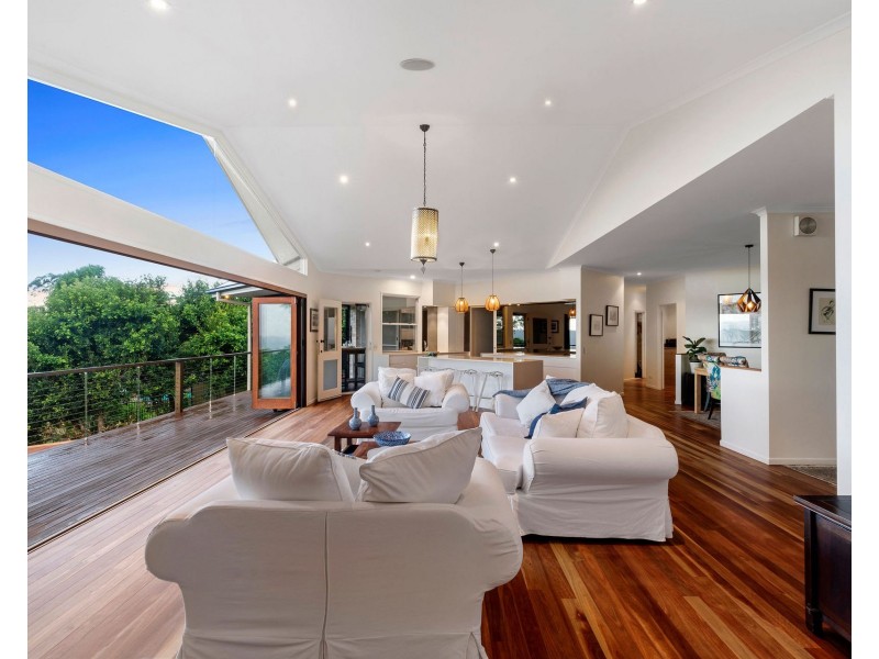 25 Mons School Road, Mons QLD 4556