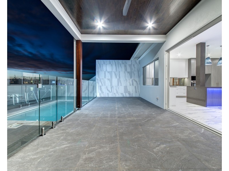 8A St Vincents Court, Minyama QLD 4575