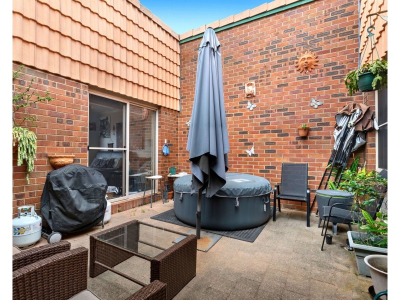 299/6 Melody Court, Warana QLD 4575