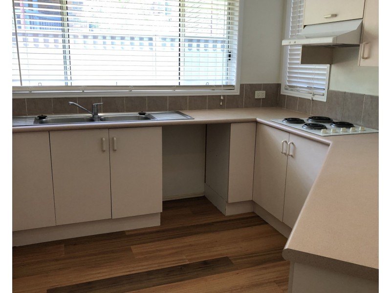 2/25 Camden Way, Maroochydore QLD 4558