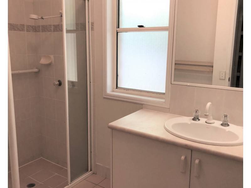 2/25 Camden Way, Maroochydore QLD 4558