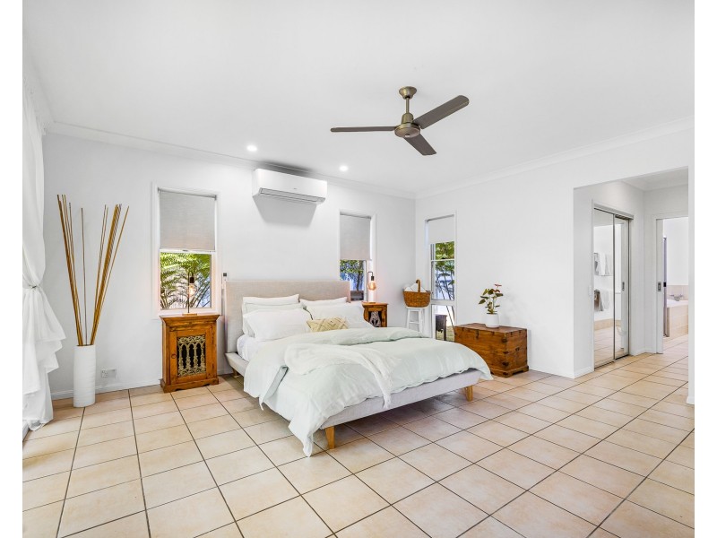 5 Satinash Place, Mudjimba QLD 4564