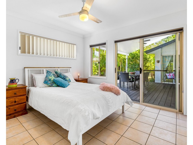 5 Satinash Place, Mudjimba QLD 4564