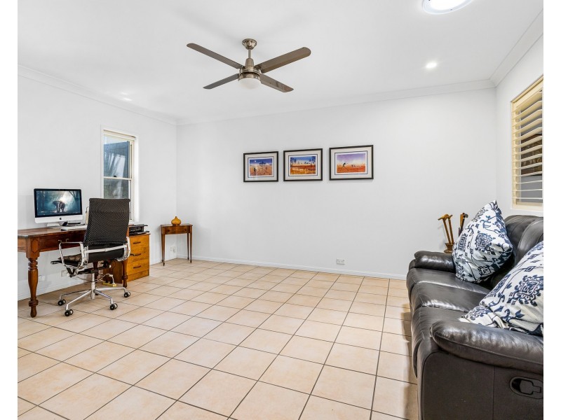 5 Satinash Place, Mudjimba QLD 4564