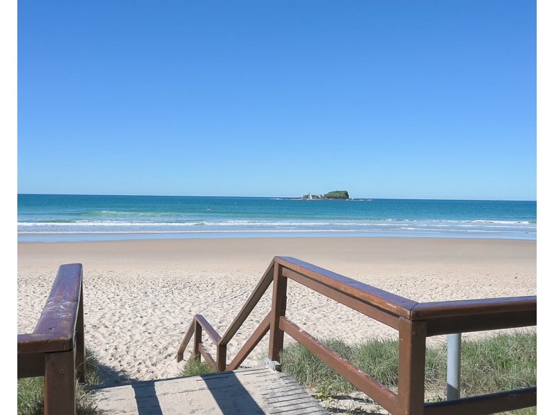 5 Satinash Place, Mudjimba QLD 4564