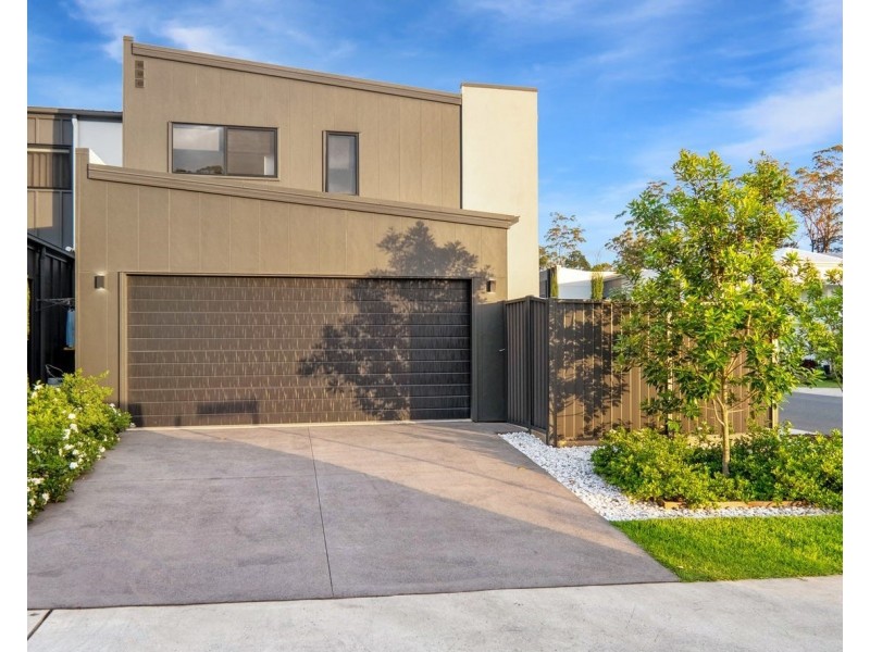 122 Palm Forest Circuit, Forest Glen QLD 4556