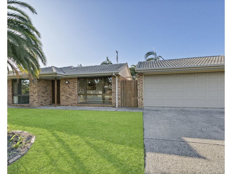 7 Pheasant Street, Parrearra QLD 4575